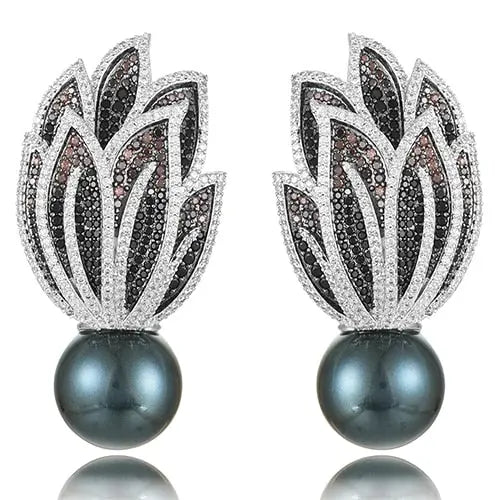 Torch Pearl Earrings Coco & Dee