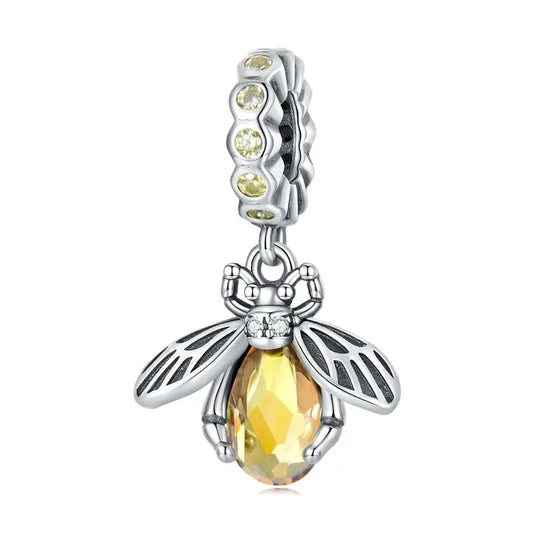 Delicate Bee Charm Coco & Dee