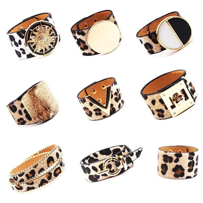 V Leather Bracelet Coco & Dee