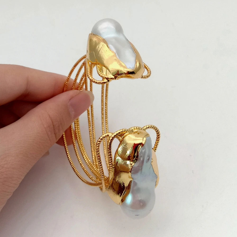 Keshi Pearl Bangle Coco & Dee