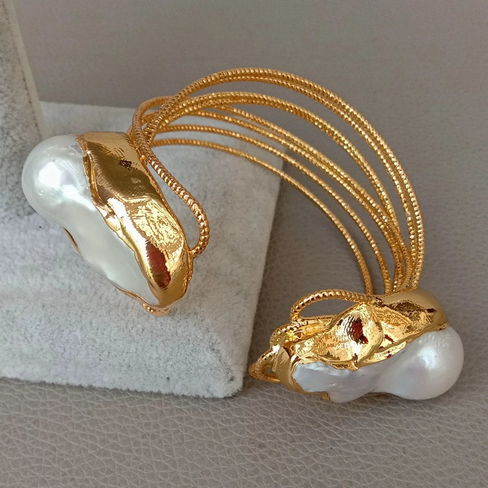 Keshi Pearl Bangle Coco & Dee