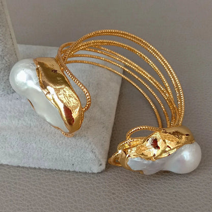 Keshi Pearl Bangle Coco & Dee