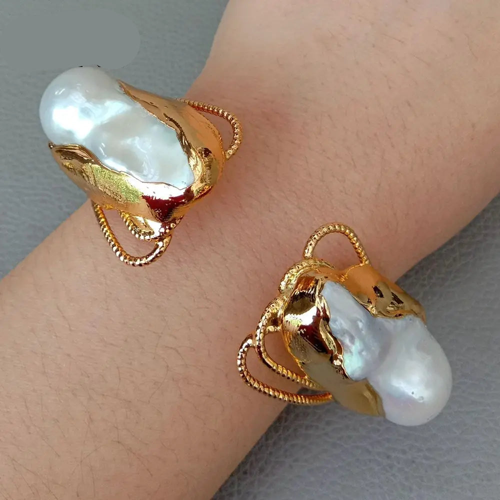 Keshi Pearl Bangle Coco & Dee