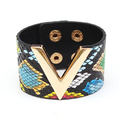 V Leather Bracelet Coco & Dee