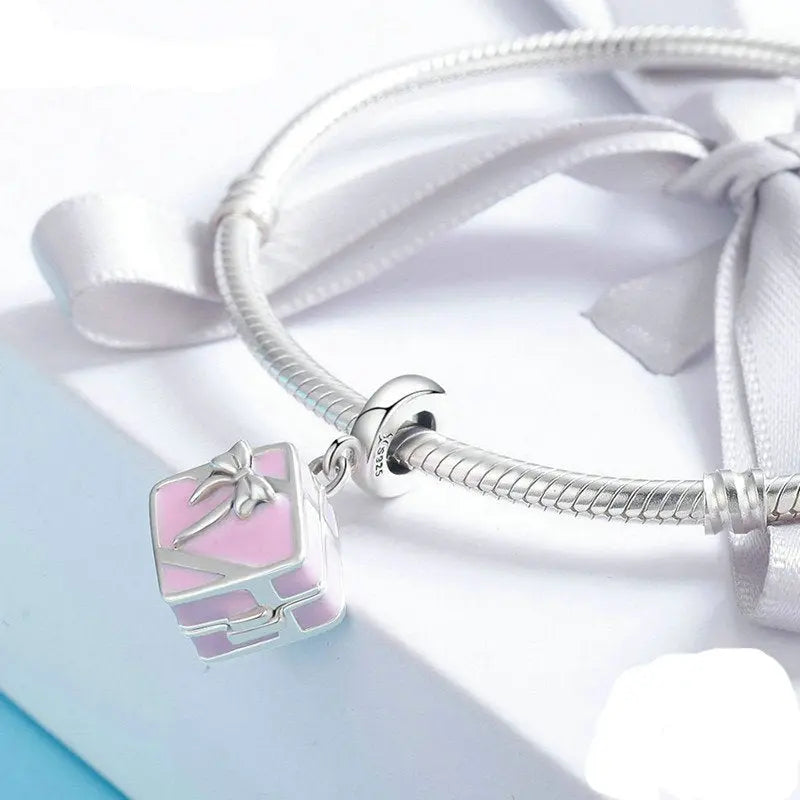 Pink Box Surprise Charm Coco & Dee