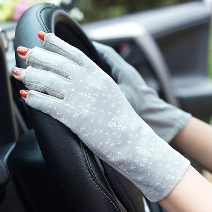 Polka Dot Summer Gloves Coco & Dee