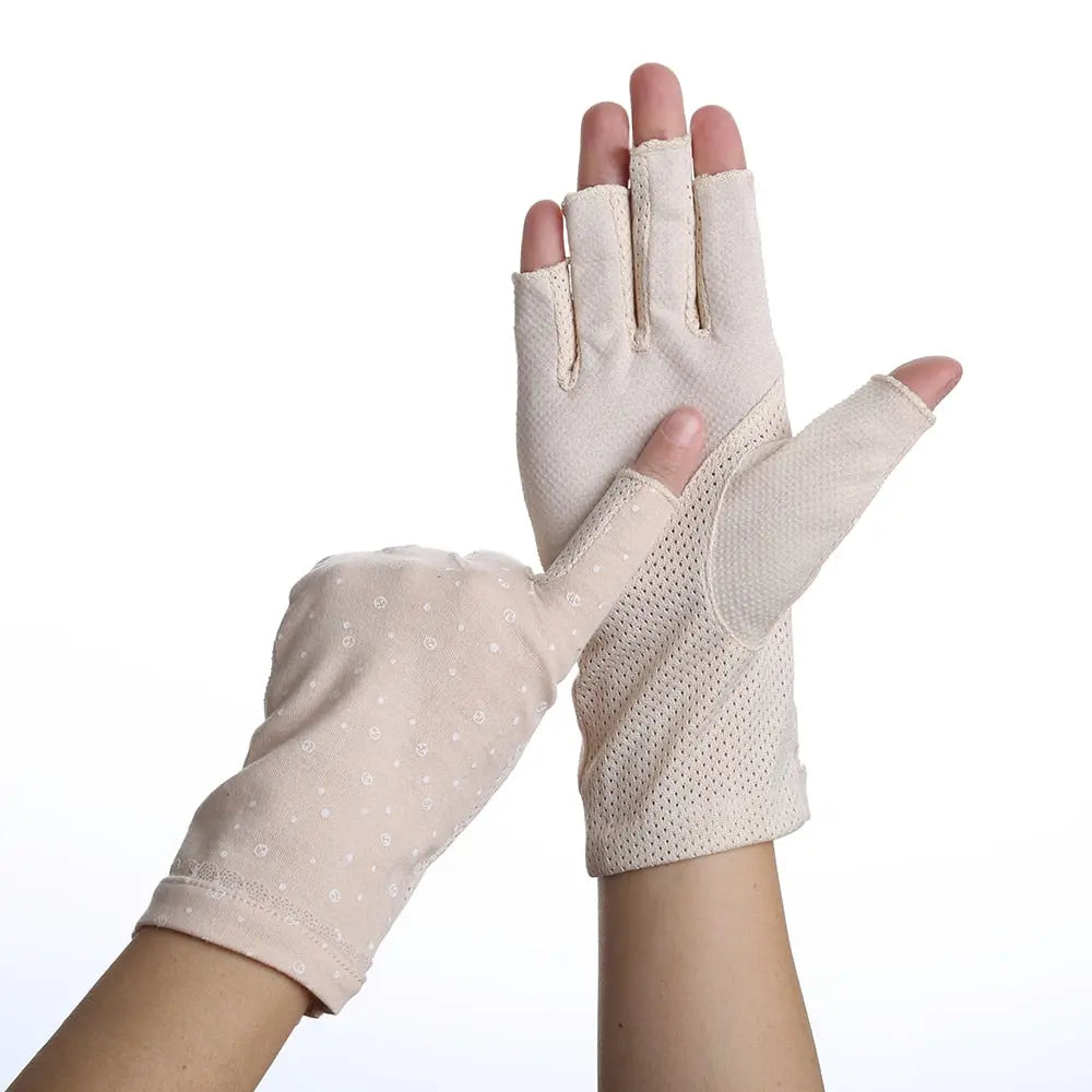 Polka Dot Summer Gloves Coco & Dee