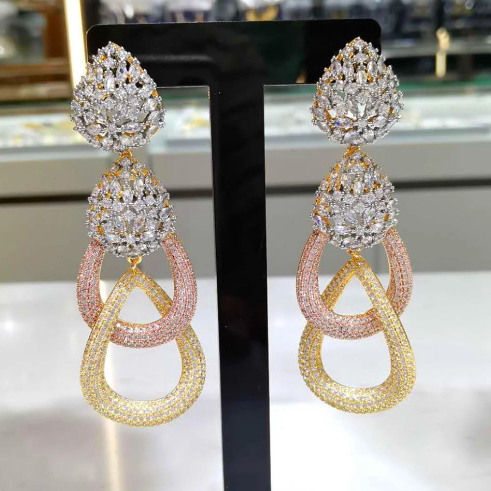 DOTEFFIL Pendant Earring Set