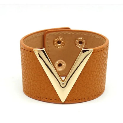 V Leather Bracelet Coco & Dee