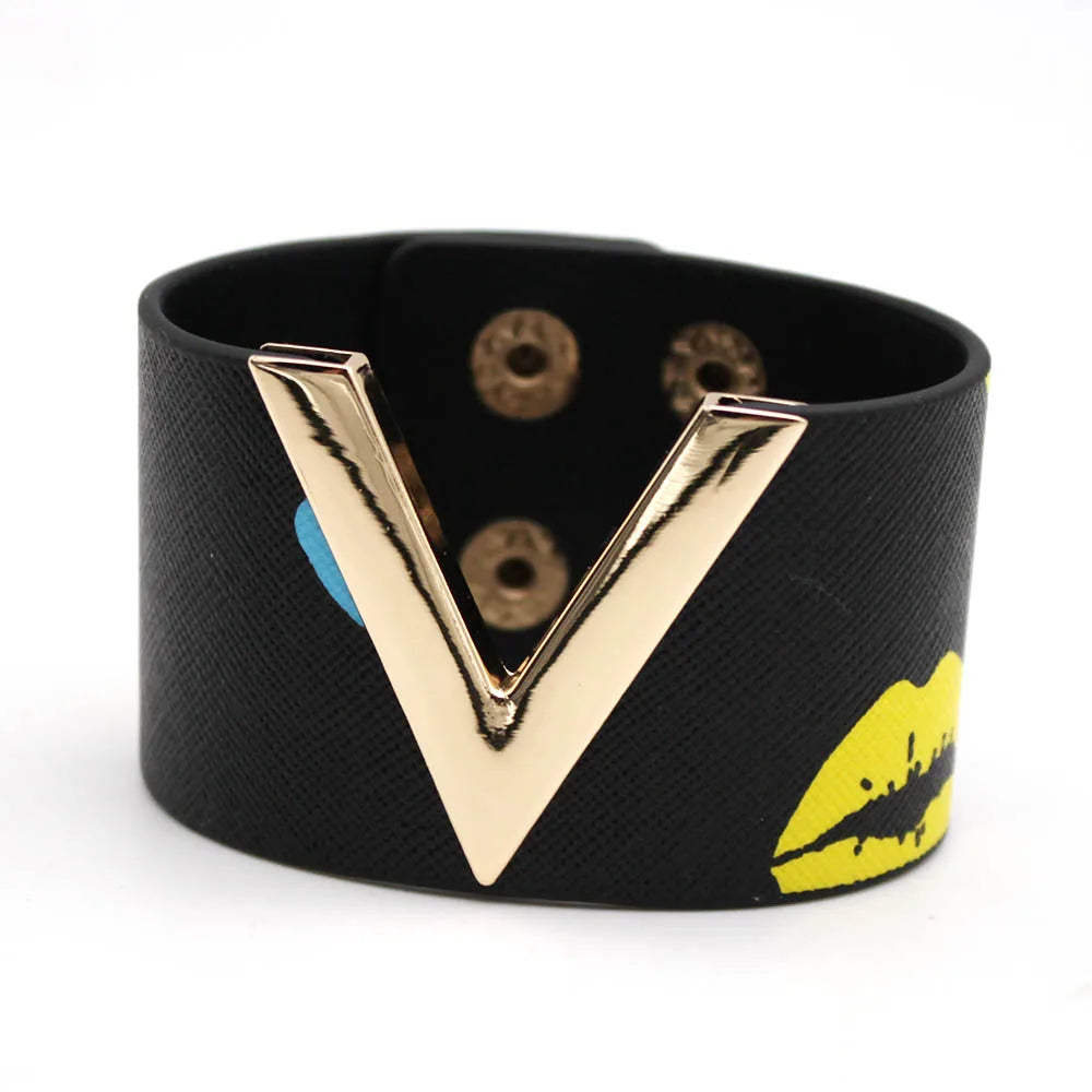 V Leather Bracelet Coco & Dee