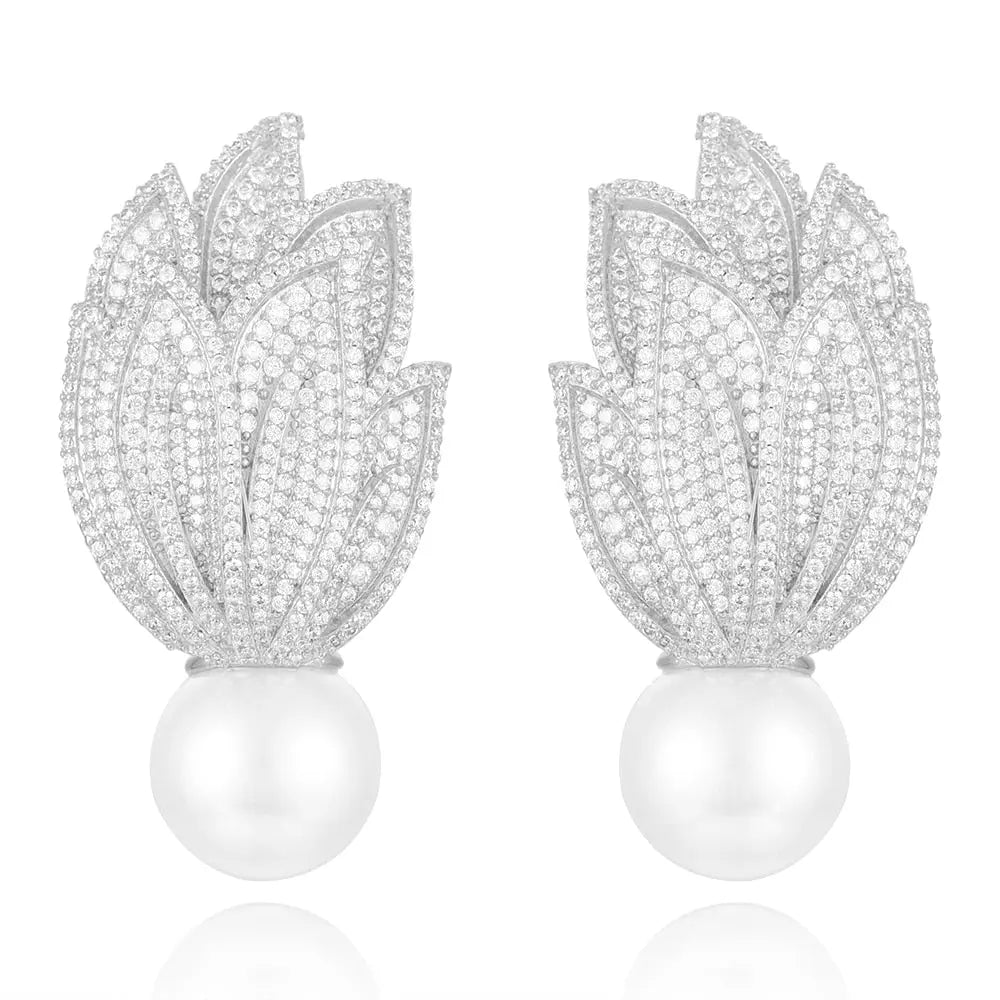 Torch Pearl Earrings Coco & Dee